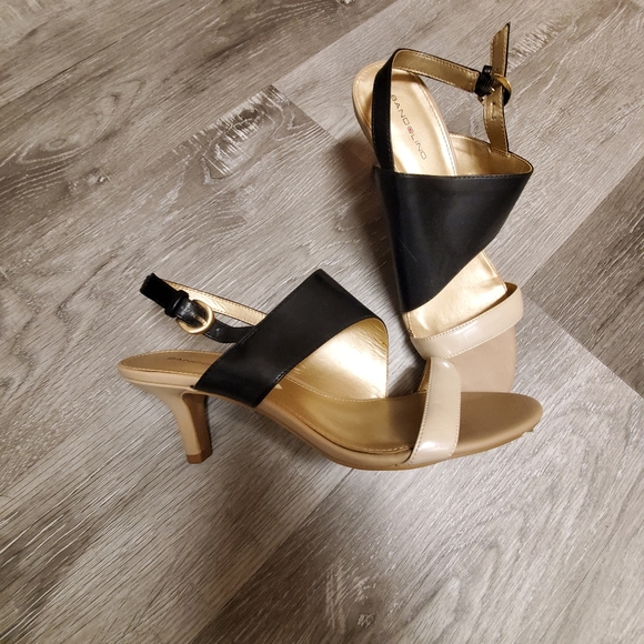 Bandolino Strappy heels - Picture 2 of 3
